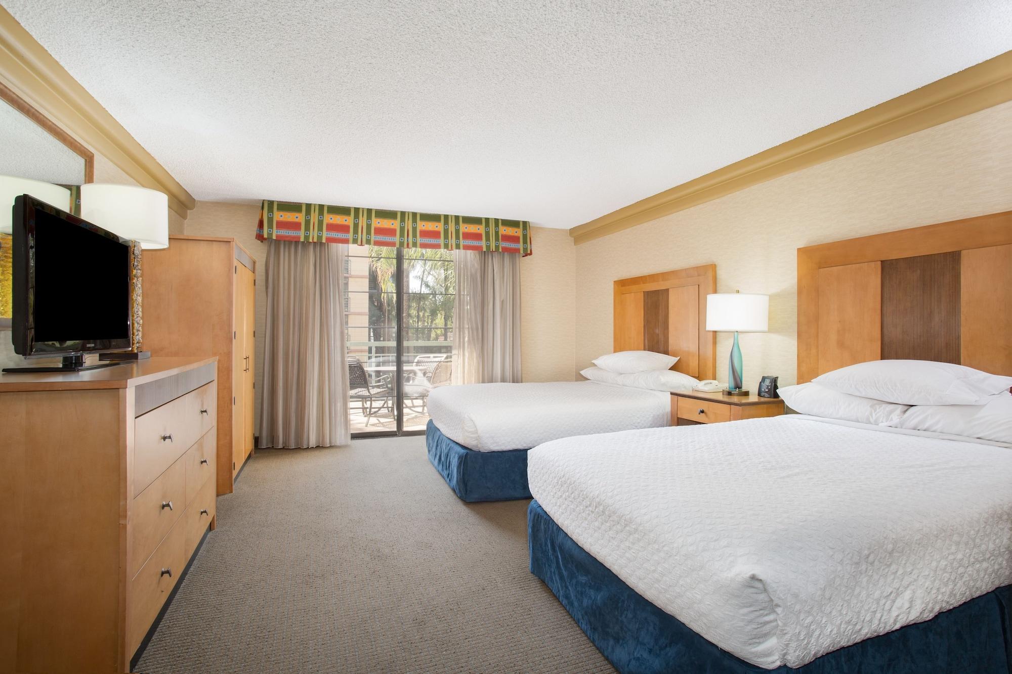 Embassy Suites By Hilton Phoenix Biltmore Экстерьер фото