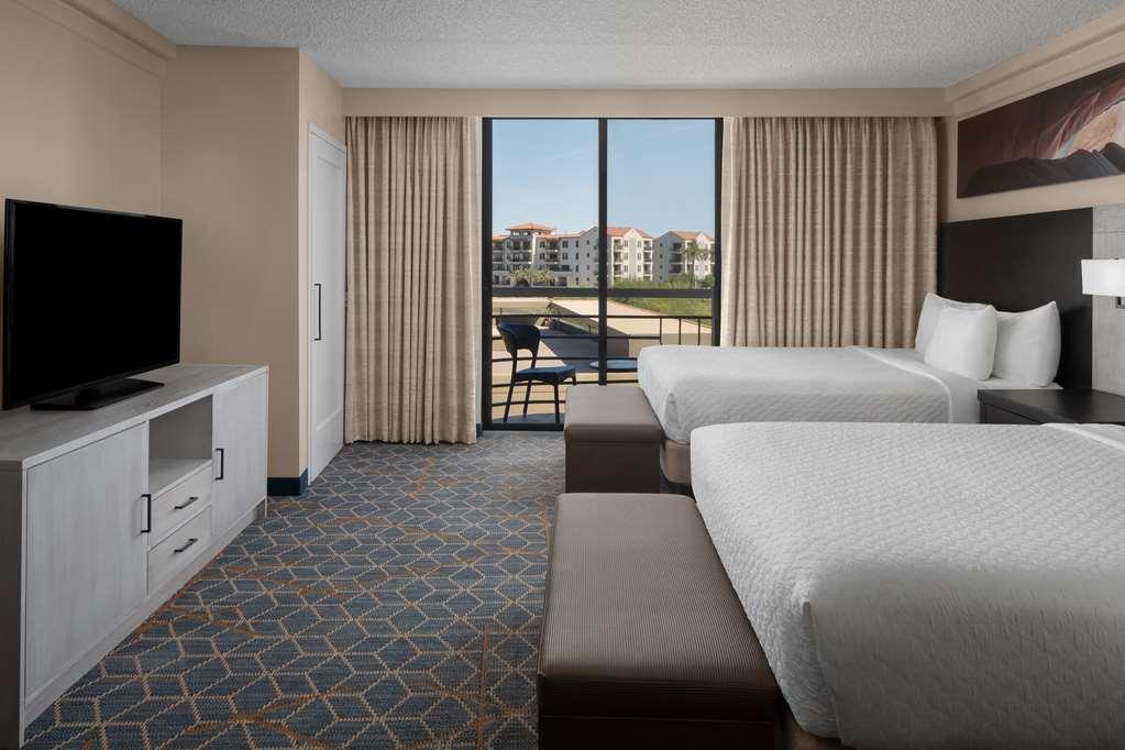Embassy Suites By Hilton Phoenix Biltmore Номер фото